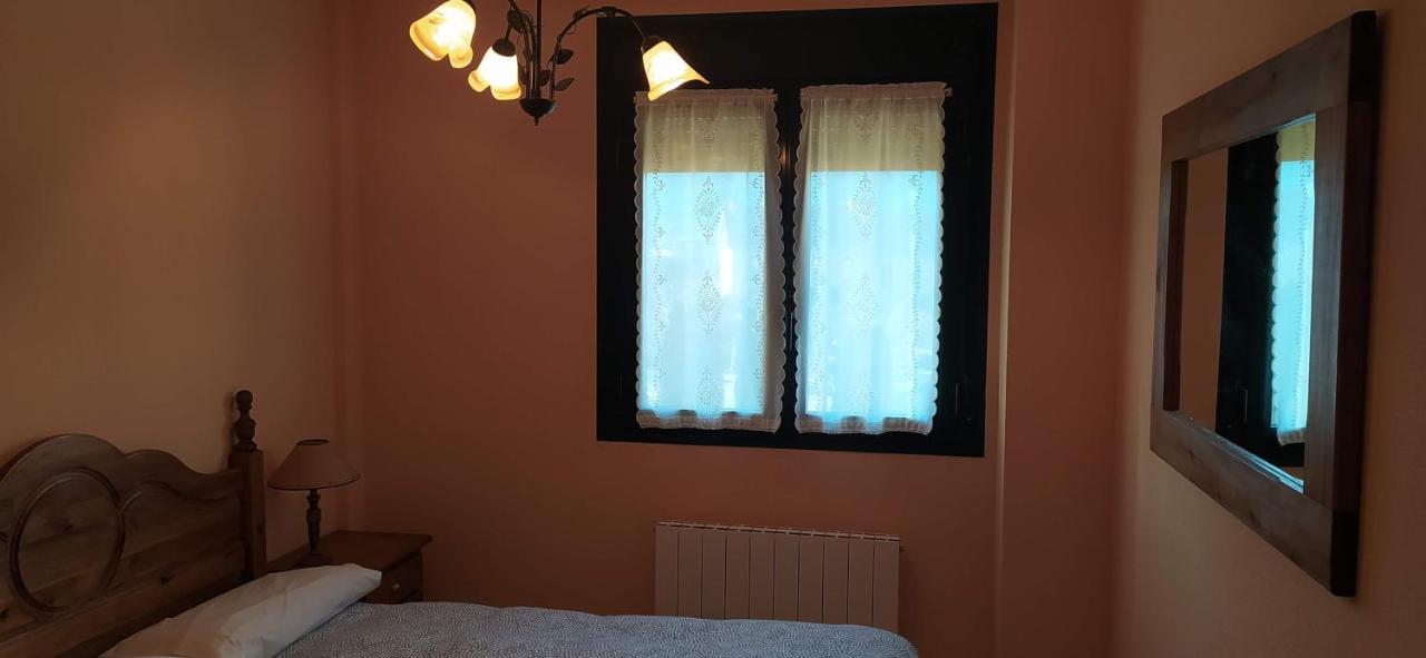 Bisaurin Jaca Appartement Buitenkant foto
